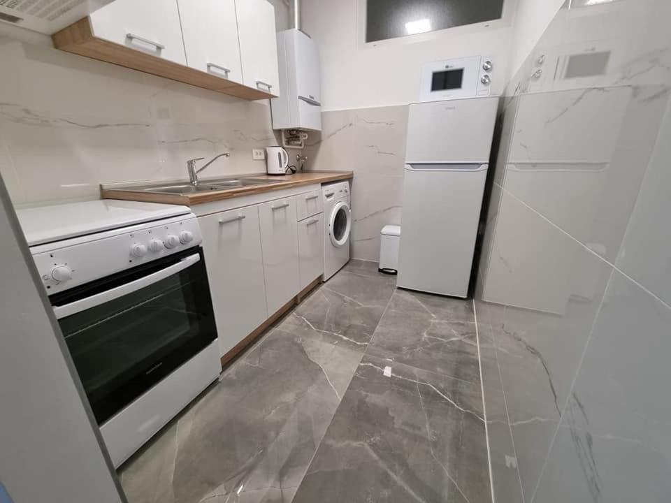 شقة أوسييك  في Apartman Simic المظهر الخارجي الصورة